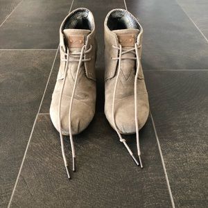 Tom’s Desert Wedge Kaia Booties